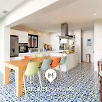 Selectsohome - Vue Avec Piscine Pour 8 Personnes - Nuages Le Lavandou