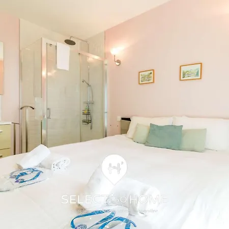 Selectsohome - Vue Avec Piscine Pour 8 Personnes - Nuages Villa