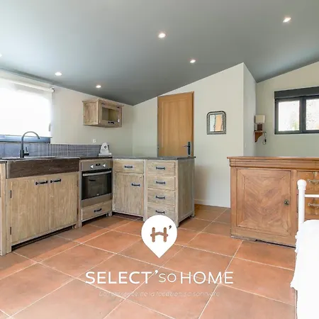 Selectsohome - Vue Avec Piscine Pour 8 Personnes - Nuages *