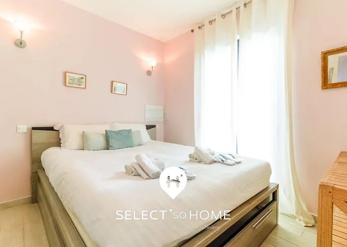 Selectsohome - Vue Piscine Infinie - Nuages Le Lavandou